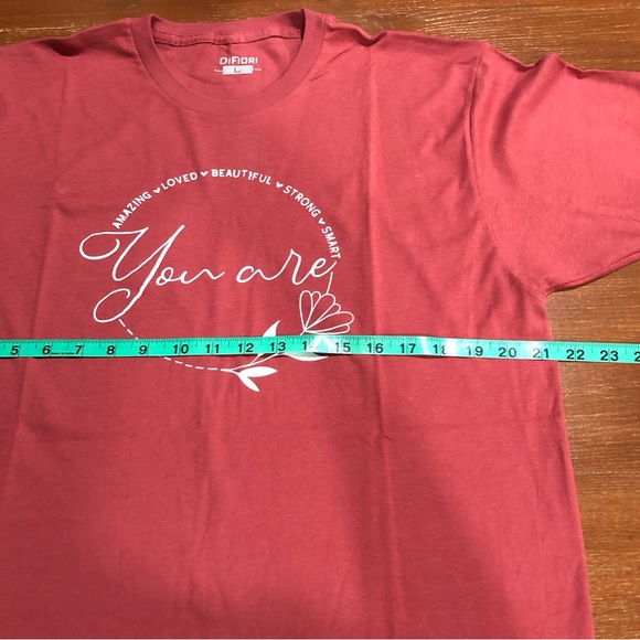 NEW! Crew neck tshirt - Picture 3 of 7